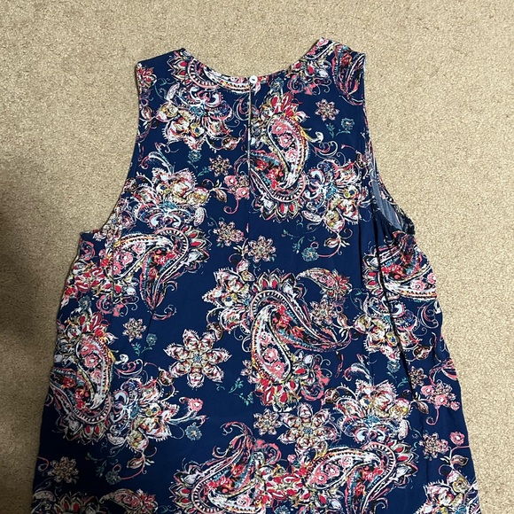 Pale Sky Paisley Tank - Picture 3 of 6